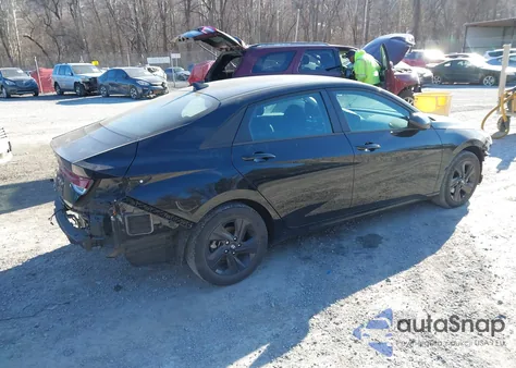 2023 Hyundai Elantra Sel z USA, uszkodzony, nr VIN 5NPLM4AG8PH089026